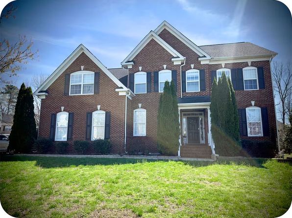 100 Drakeshire Ct