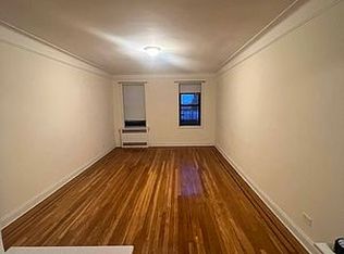 36-35 167th St #3A, Flushing, NY 11358