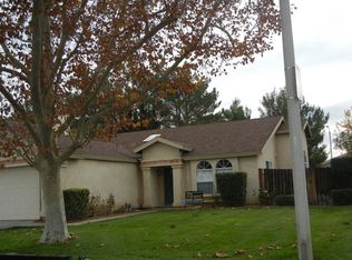 1530 Bluebell St, Lancaster, CA