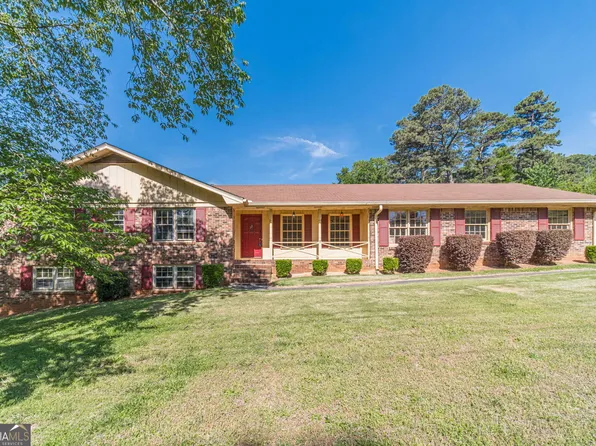5565 Five Forks Trickum Rd, Stone Mountain, GA 30087