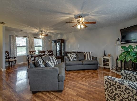 5th image of 6005 Burnett Cir