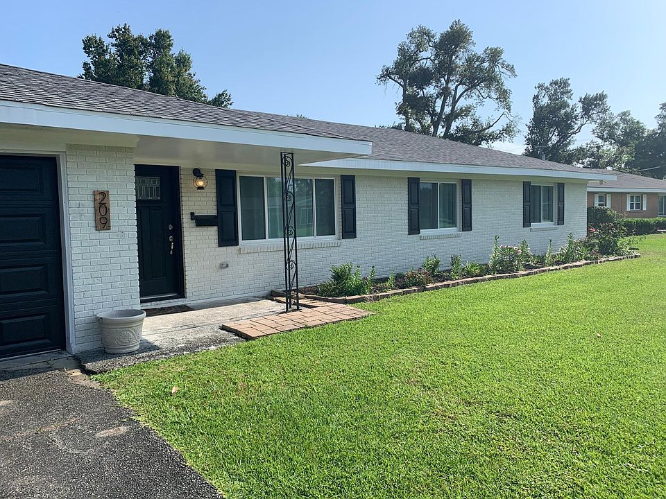 1st image of 209 Morningside Dr