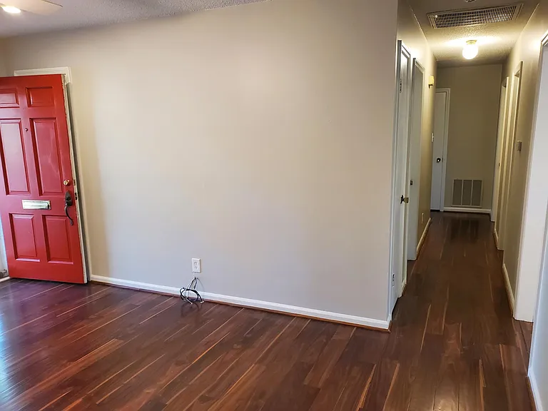 324 Burnside Dr — Photo 6