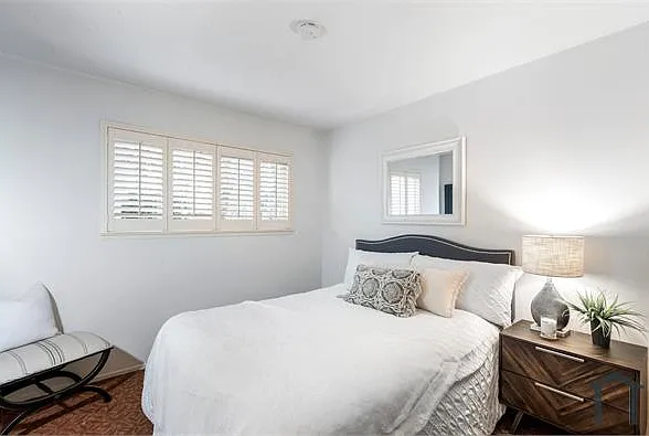 1 bed, 200 sqft, $995 — Photo 3