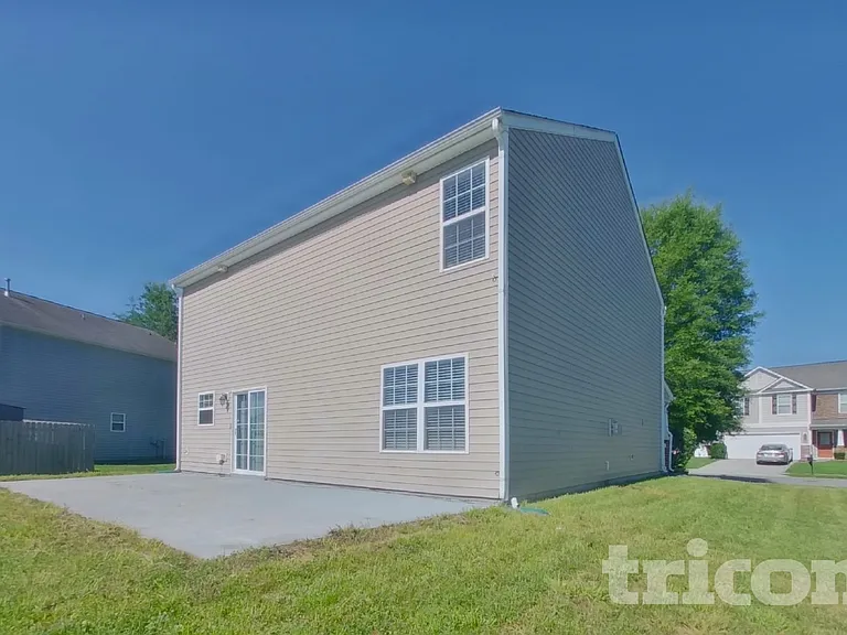 13730 Elsie Caldwell Ln — Photo 17