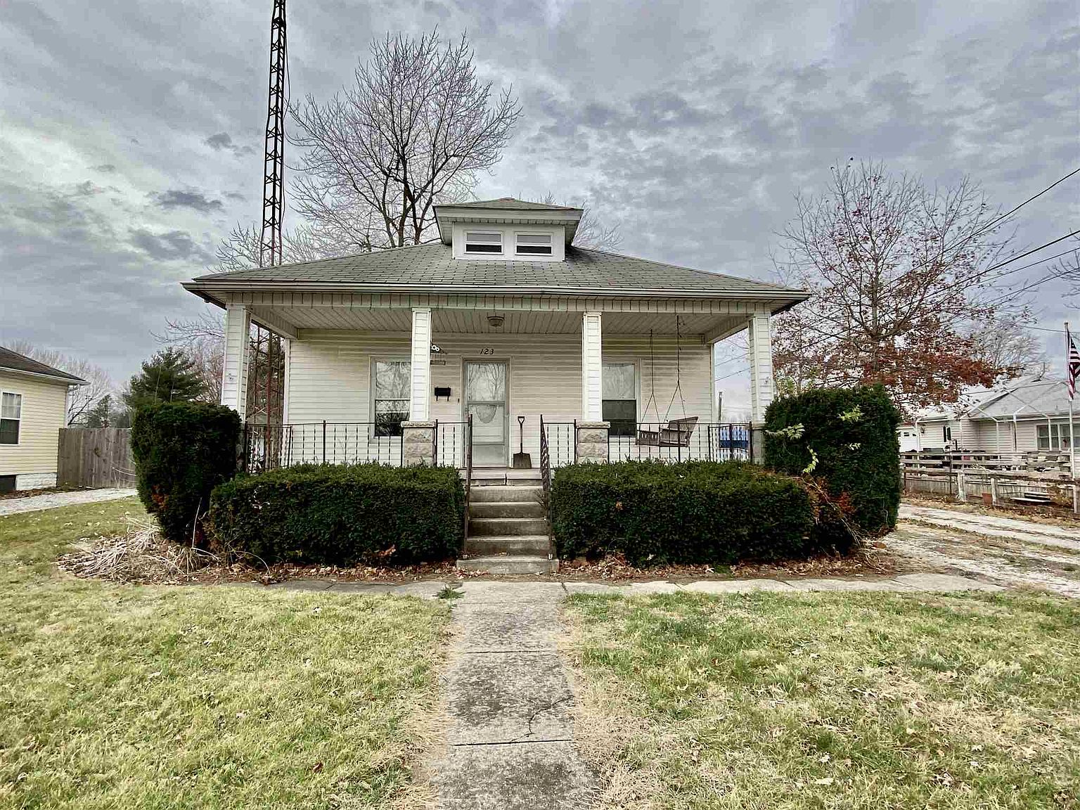 123 S Ring St, Virden, IL 62690 Zillow