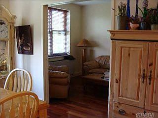 4th image of 50 Merrick Ave