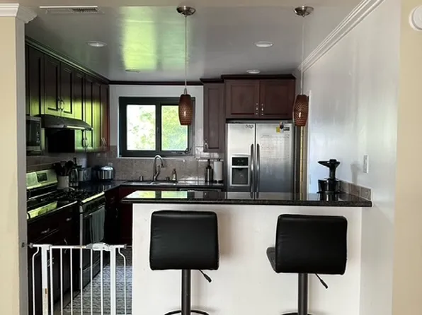 452 Lynbrook Dr, Pacifica, CA 94044