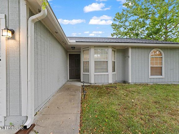 2nd image of 1618 TWIN OAK Lane