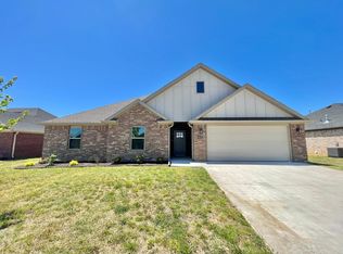 1021 Arden St, Tontitown, AR 72762