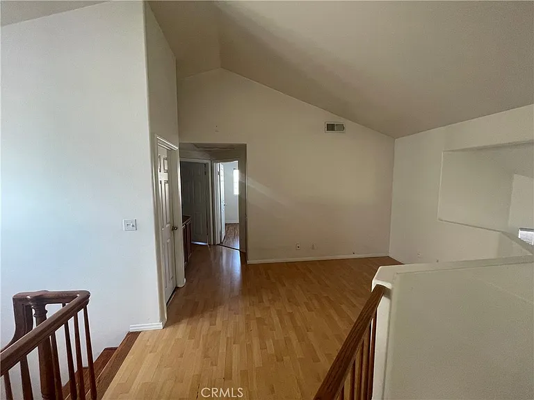7547 Bellingham Ave — Photo 9