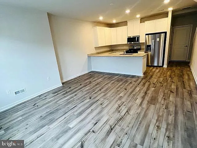 3 Ford St #B — Photo 7