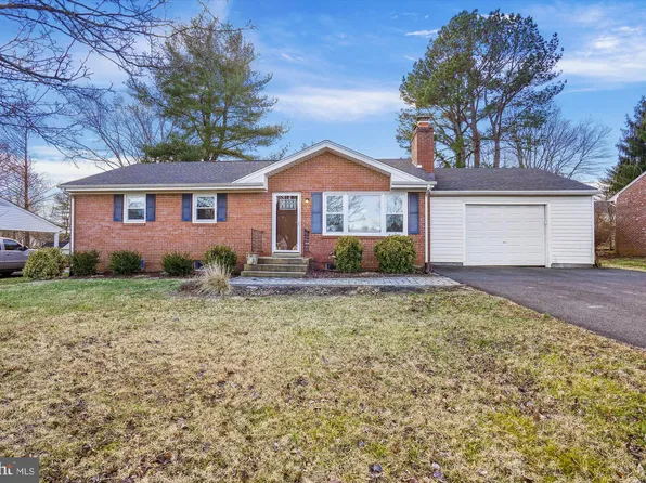 595 Curry Springs Pl, Hamilton, VA 20158