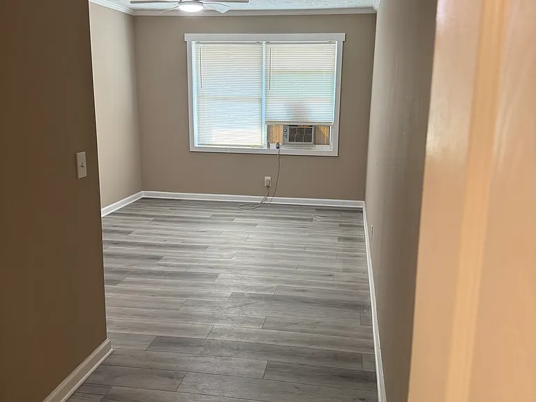 355 Fairview Ave #4 — Photo 6