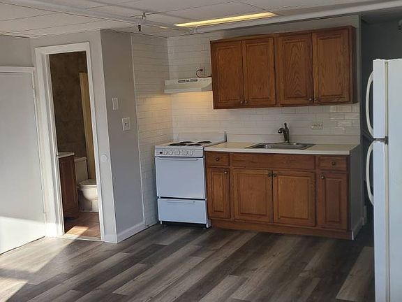 2nd image of 307 Hempstead Ave