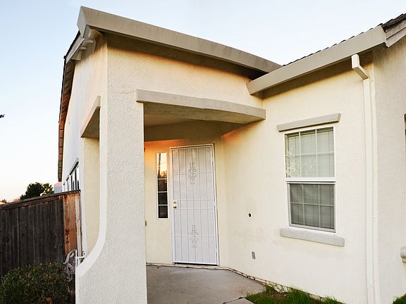 3rd image of 8261 Stevenson Ave