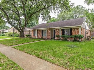 11727 Chessington Dr, Houston, TX 77031