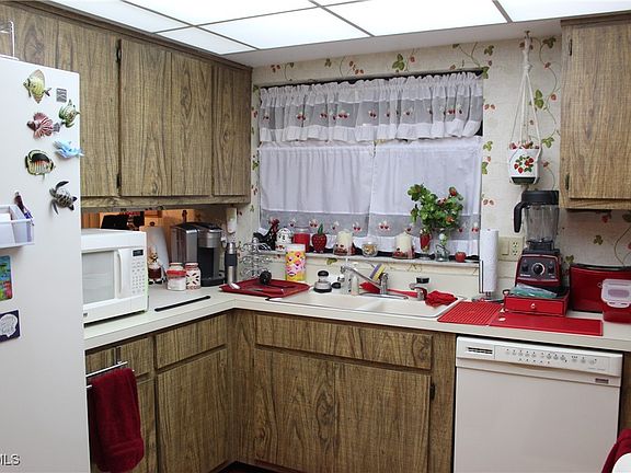 5th image of 1210 SE 6th Ter APT 87