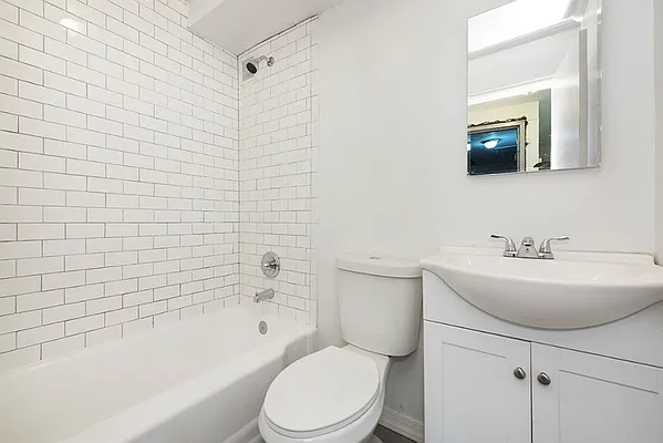 Rented by REAL New York | media 22