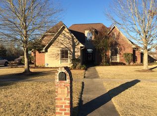 111 Keeneland Ln, Lafayette, LA 70503