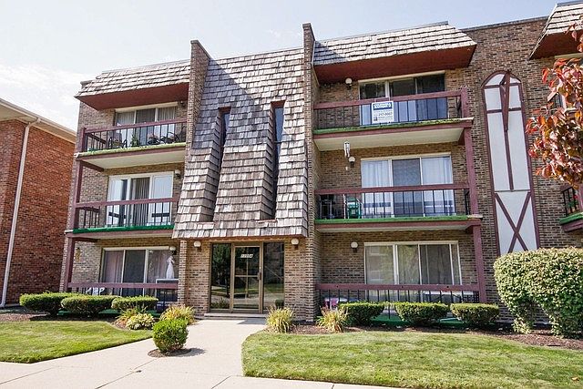 1st image of 11004 S Keating Ave APT 3B