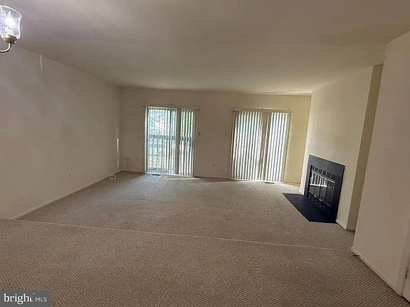 4th image of 4711 Leyden Way