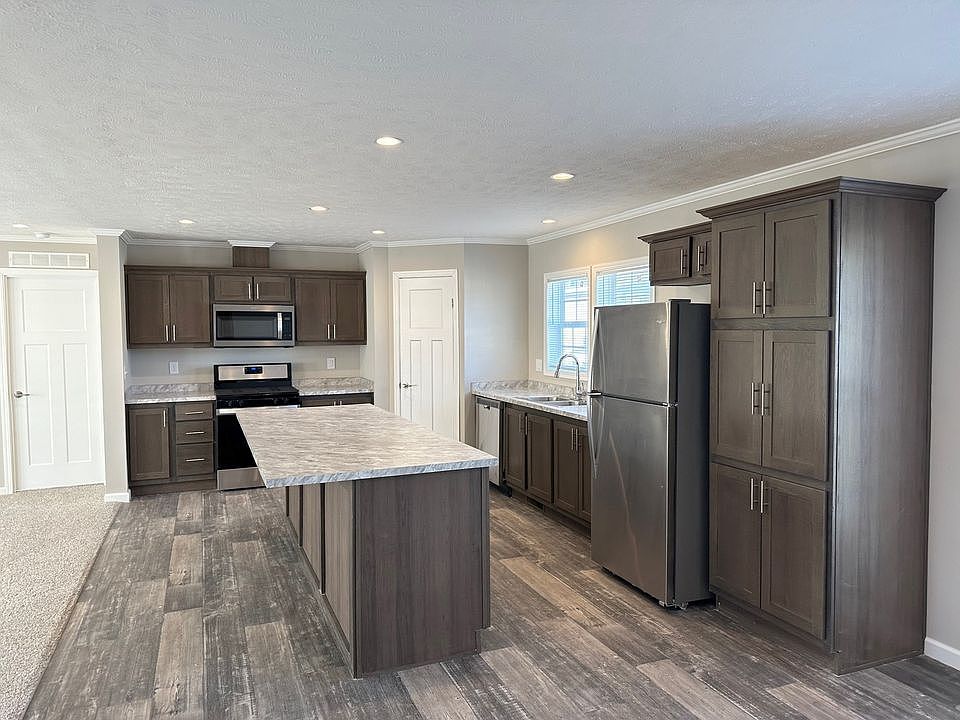 1st image of 8176 Eaton Dr #239
