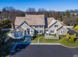 5 Fox Meadow Ln, Lloyd Harbor, NY 11743