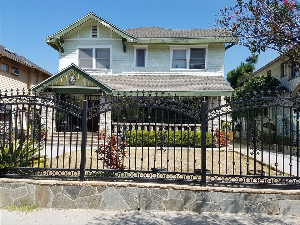 1st image of 2765 Francis Ave