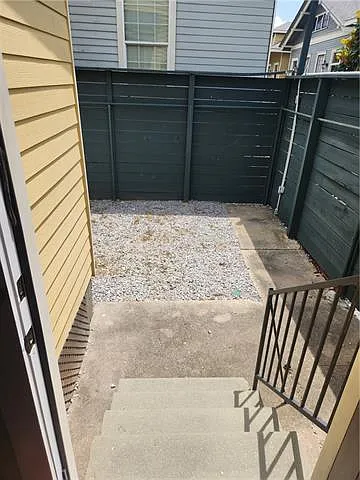 3312 Loyola Ave — Photo 10