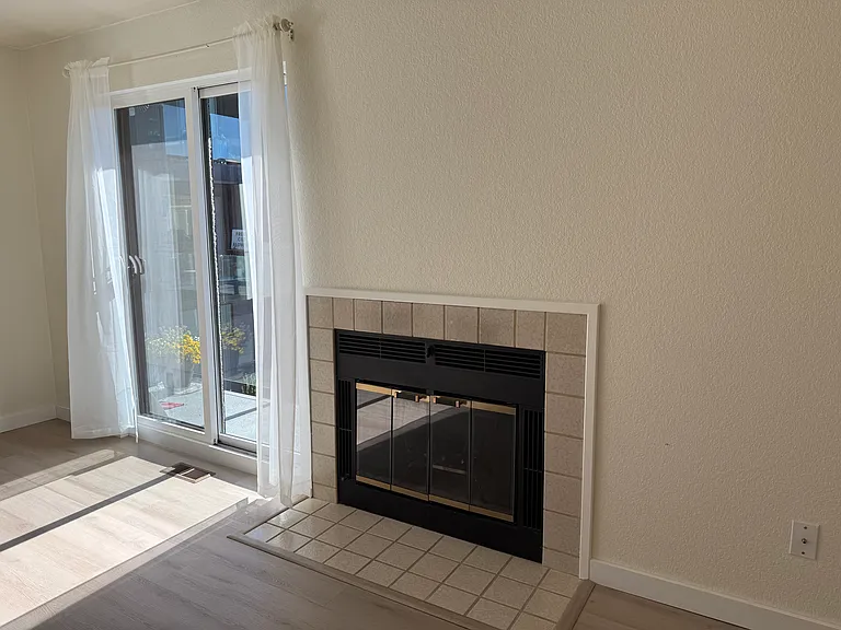 520 Pine St #204 — Photo 7