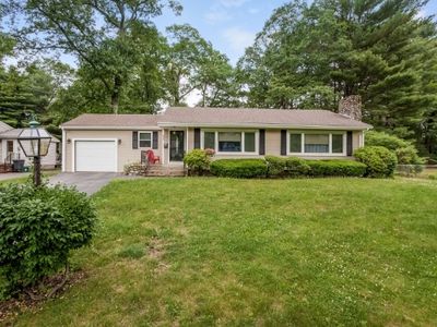 225 Country Club Ln, Brockton, MA, 02301