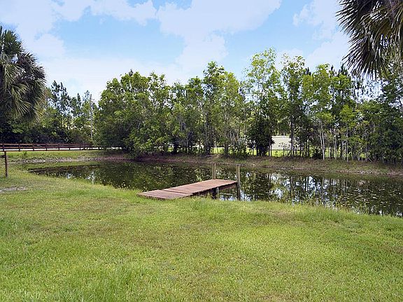03_living-room_11844 165th Road N