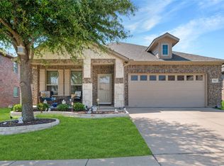 502 Waterwalk Ct, Arlington, TX 76002