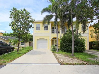 1035 NW 7th Ter, Fort Lauderdale, FL, 33311