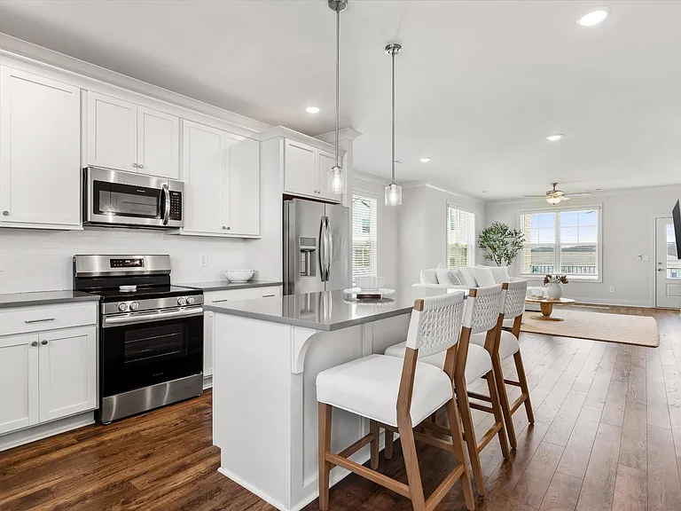 479 Portsdale Dr — Photo 9