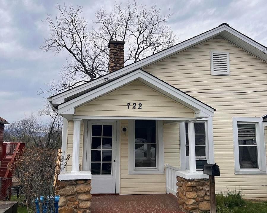 1st image of 722 Morrill Ave SE #722