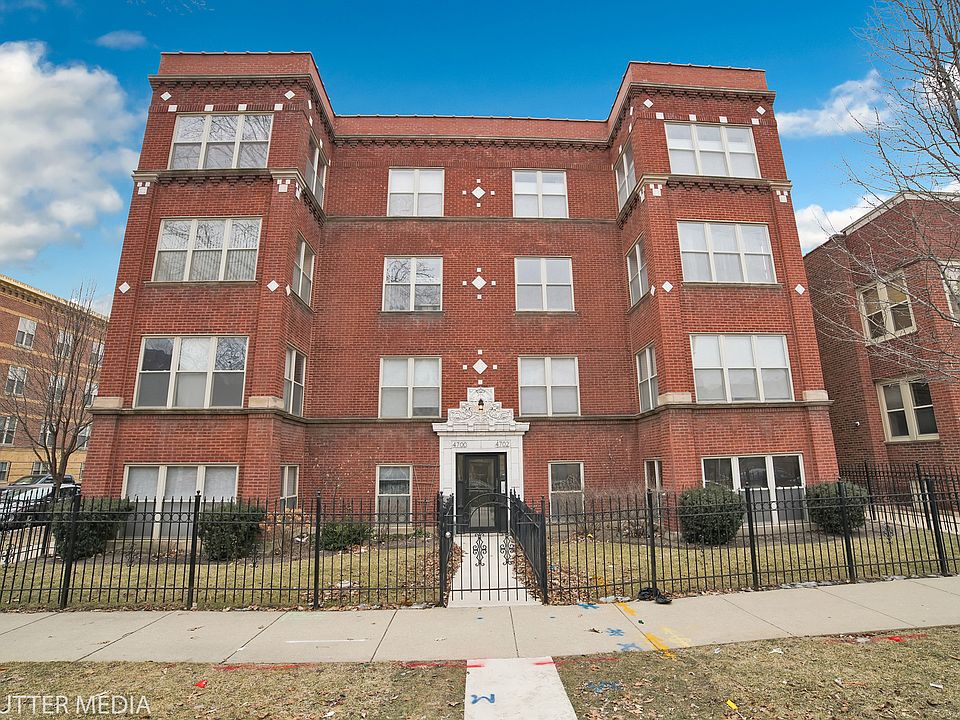 1st image of 3644 W Leland Ave Unit 201