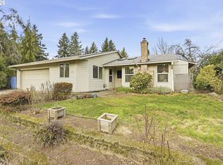 15893 NE Holladay St, Portland, OR 97230