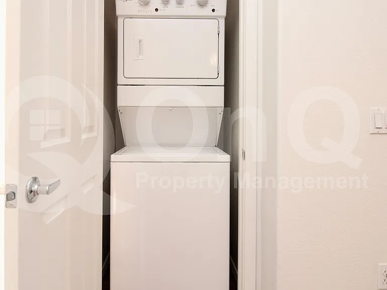 2402 E 5th St #1562 — Photo 19