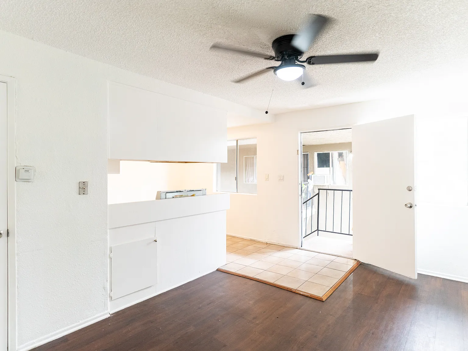 2 bed, 700 sqft, $1,995 — Photo 1