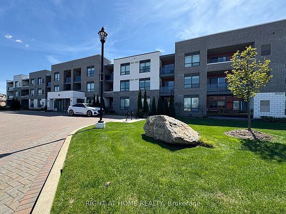 2nd image of 40 Via Rosedale Way #307