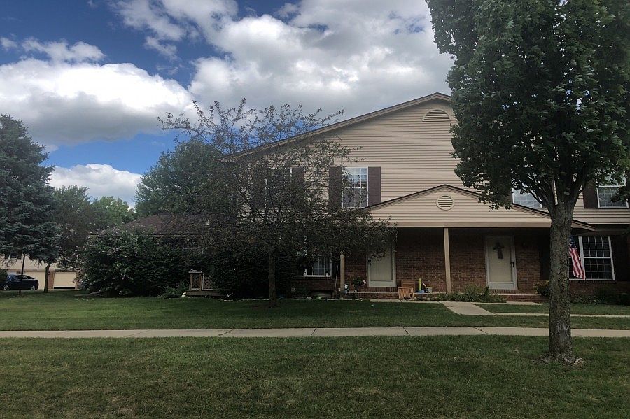 1st image of 36793 W Meadowood