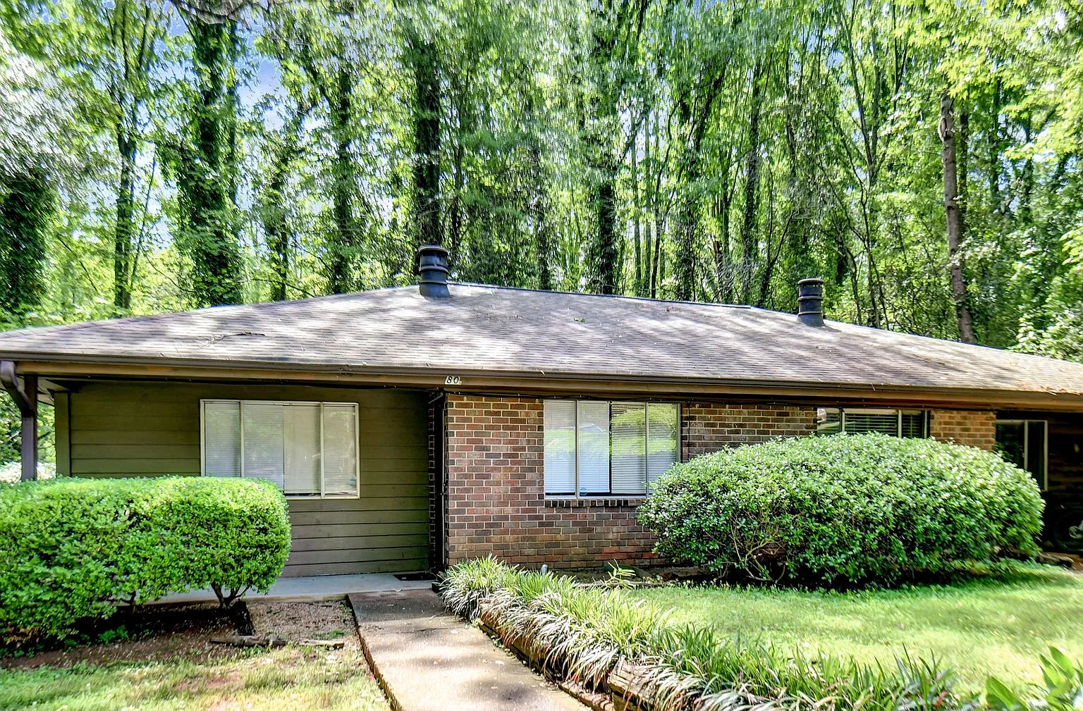 80 Cedar Dr — Photo 1