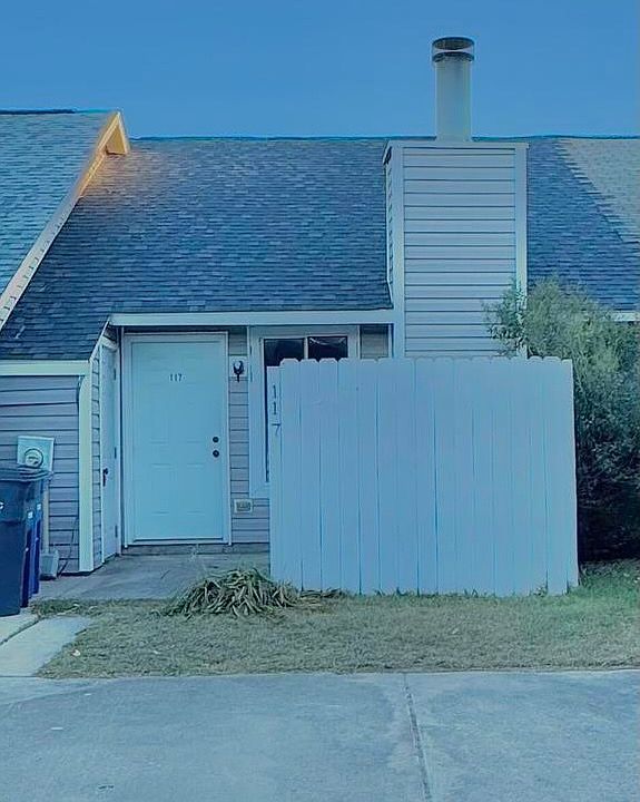 1st image of 117 Marlene Dr #1
