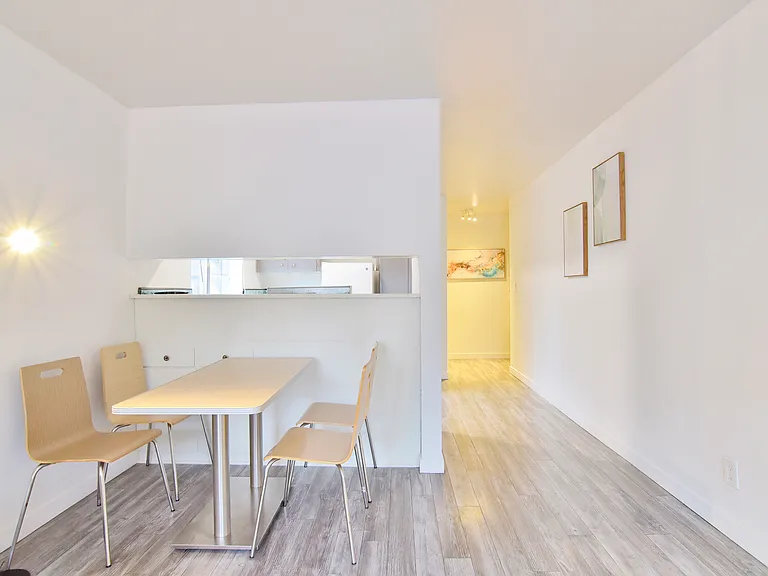 1540 Haro St — Photo 4