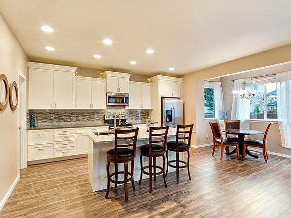 5th image of 15922 67th Avenue Ct E