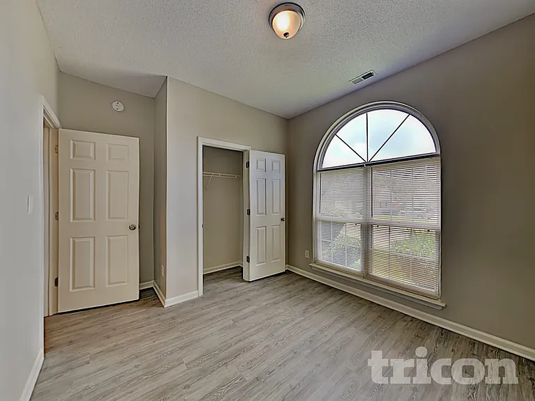1904 Nigel Ct — Photo 14