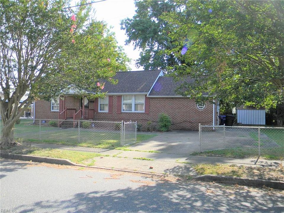 1st image of 2703 Arcadia Ave