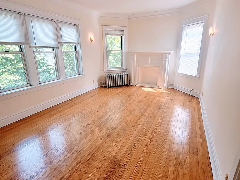 6970 Sheridan — Photo 11